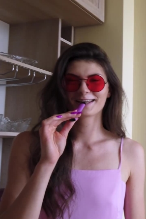 2023-11-19-pink-dress-pink-nails-pink-vape-and-pink-Sashca-pussy-lips