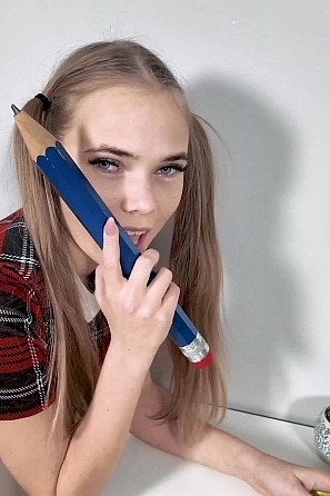 2024-10-20-blonde-Luise-Wixx-naked-sexy-schoolgirl-video